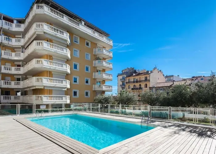 Superbe 3 Pieces Vue Mer A 2 Mn De La Plage, Terrasse, Piscine Et Parking Prive !